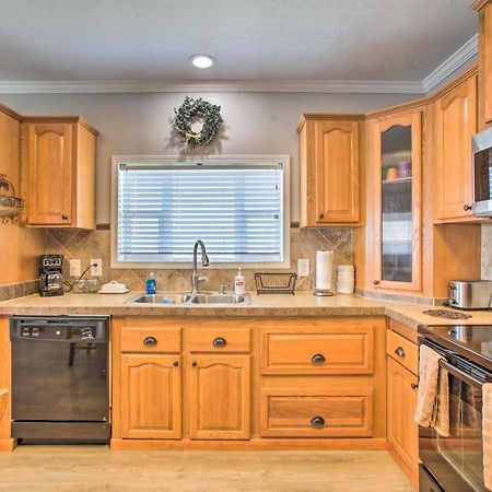 Waterfront New Orleans Home With Private Dock And Pier Екстериор снимка