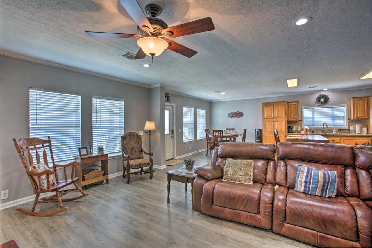 Waterfront New Orleans Home With Private Dock And Pier Екстериор снимка